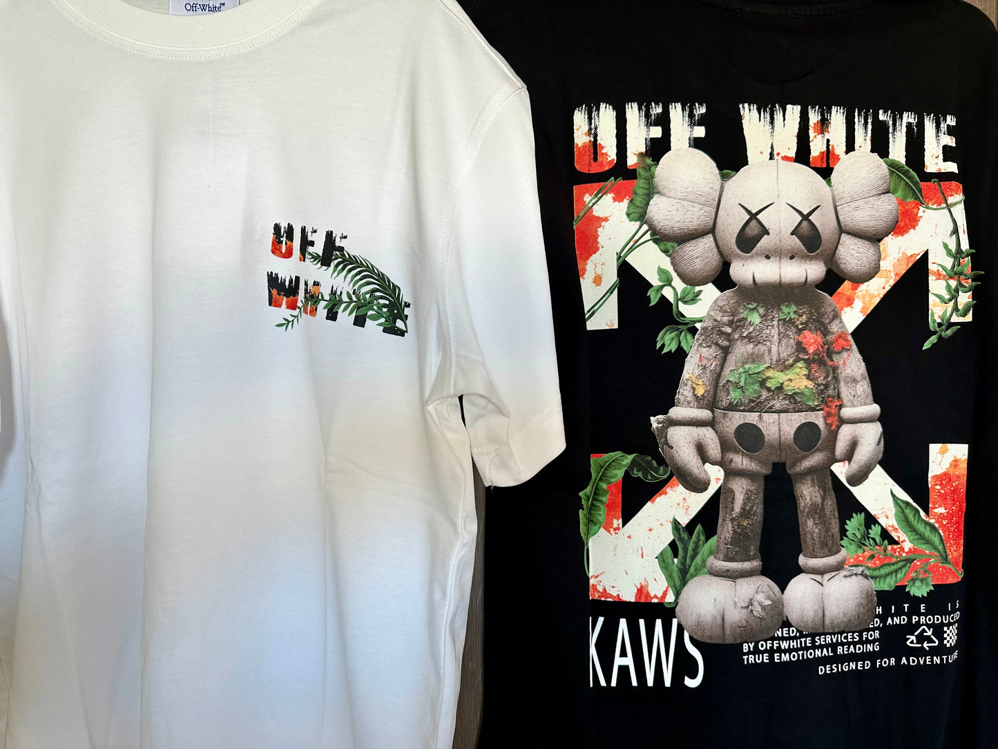 Off white Kaws